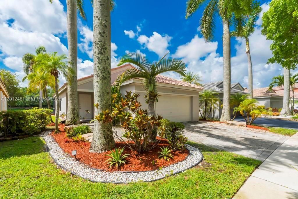 4421 Dogwood Cir , Weston, FL 33331 Photo