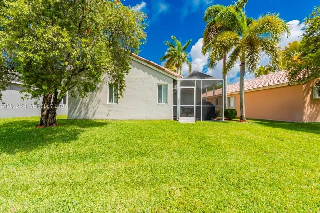 4421 Dogwood Cir , Weston, FL 33331 Photo