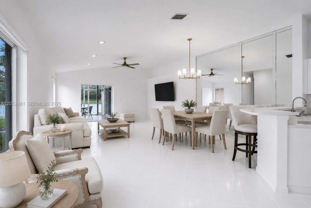 4421 Dogwood Cir , Weston, FL 33331 Photo