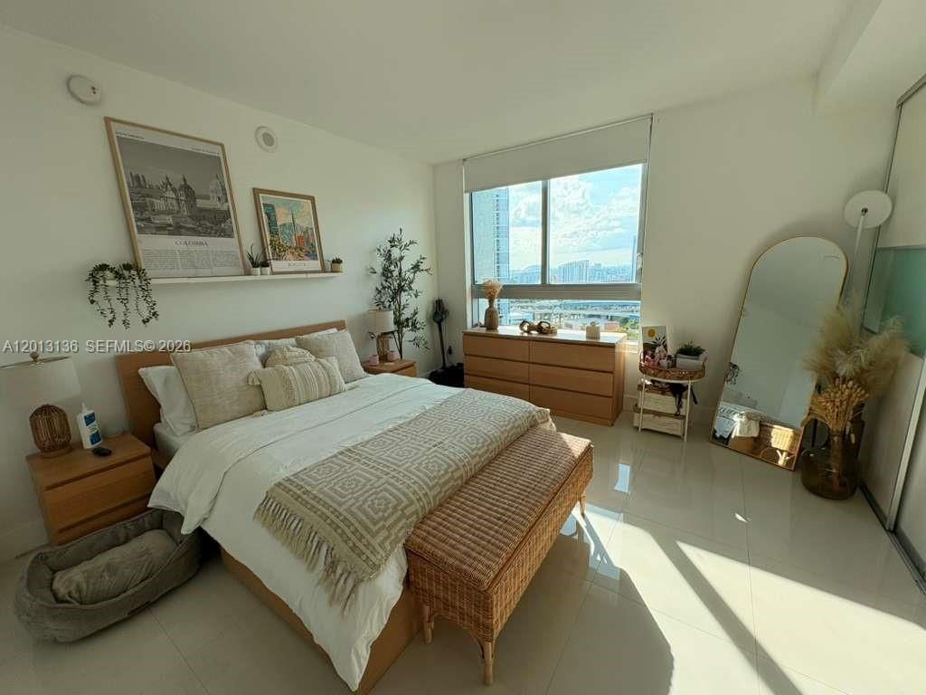 90 SW 3rd St , Unit 2106, Miami, FL 33130 Photo