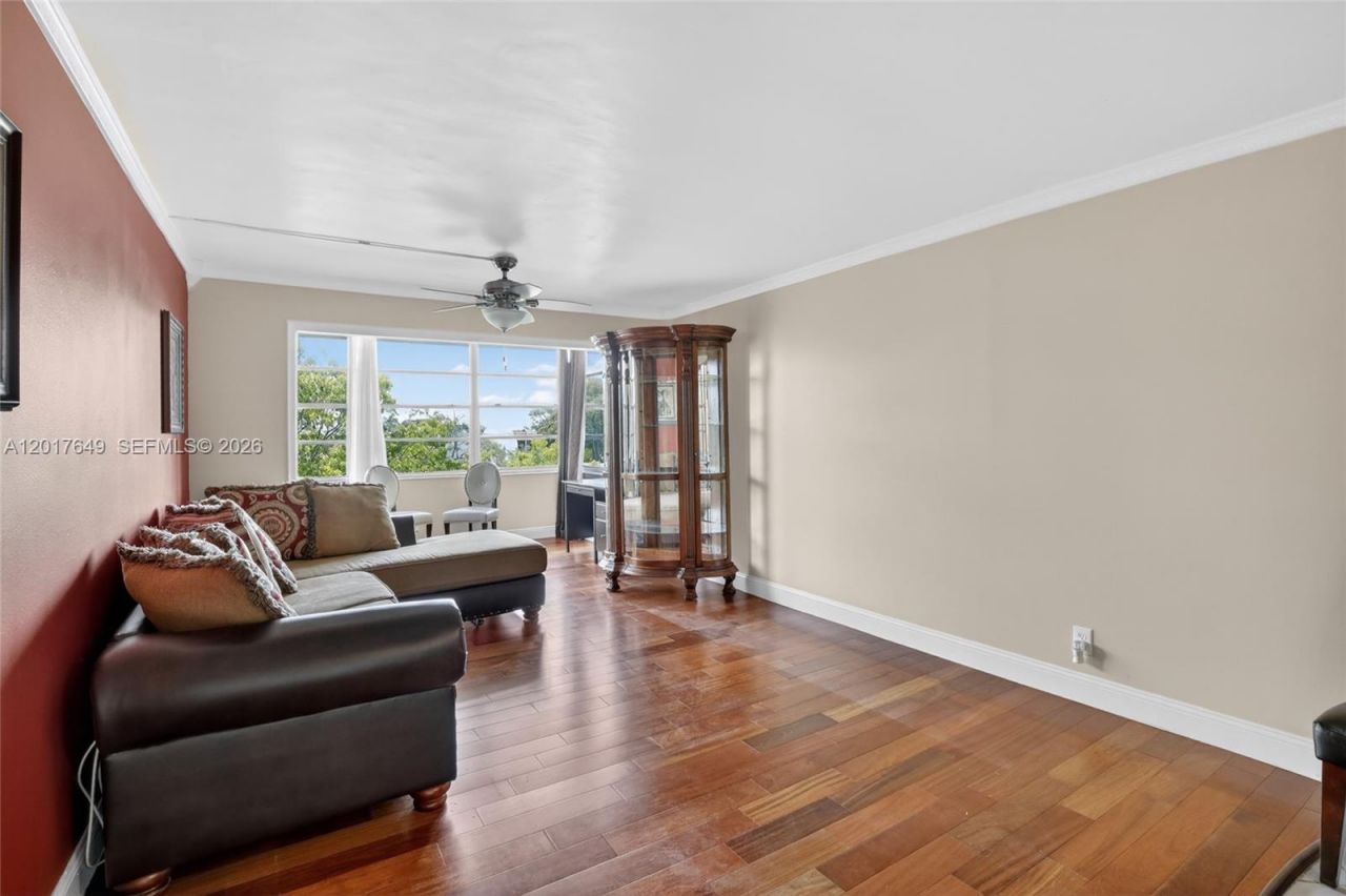 6600 Cypress Rd , Unit 504, Plantation, FL 33317 Photo
