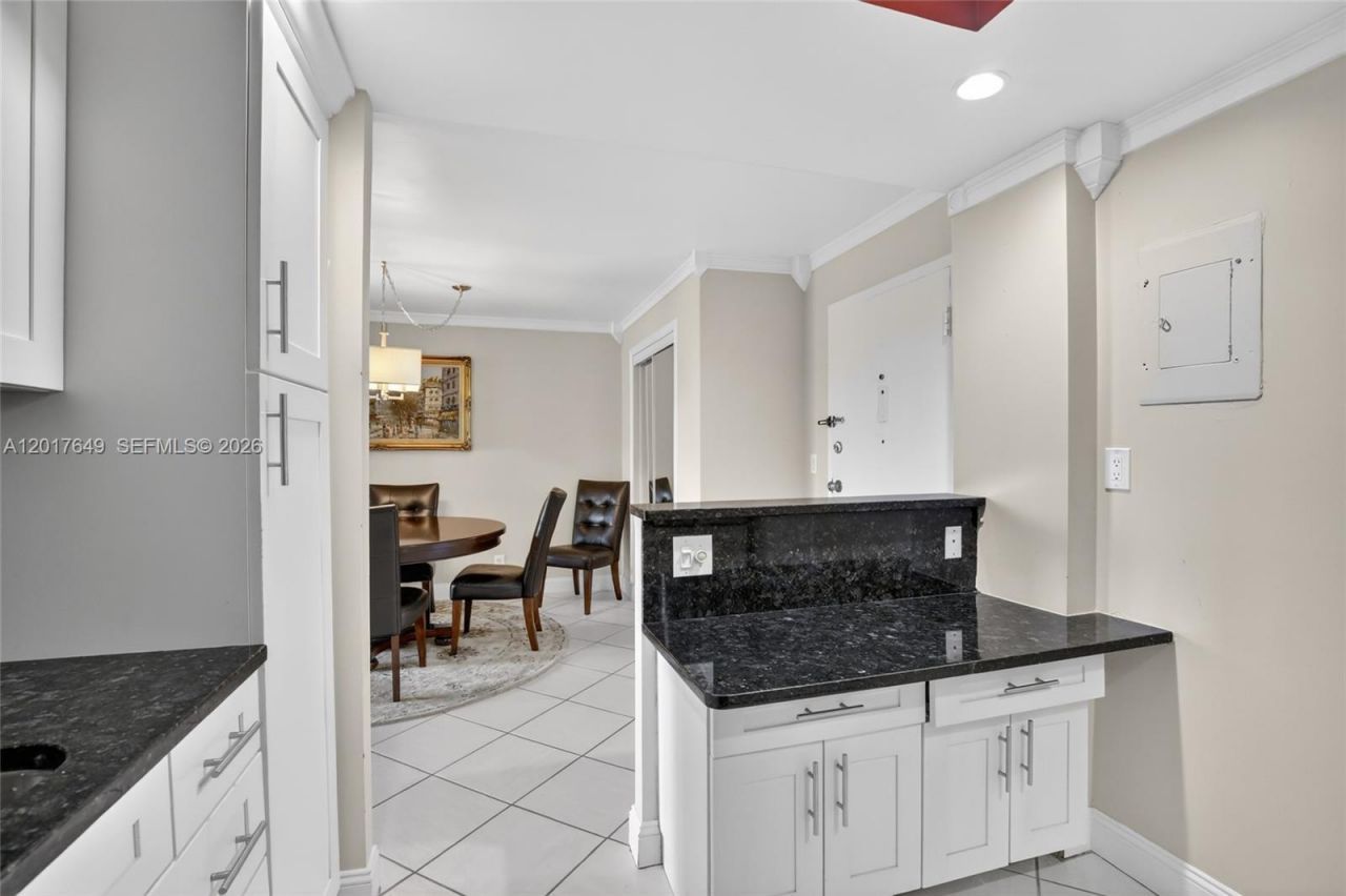 6600 Cypress Rd , Unit 504, Plantation, FL 33317 Photo