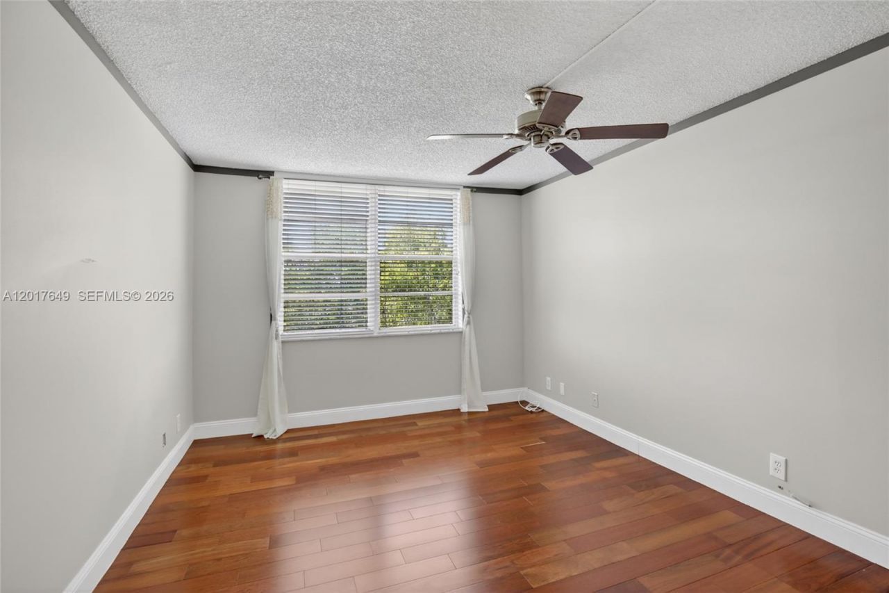 6600 Cypress Rd , Unit 504, Plantation, FL 33317 Photo