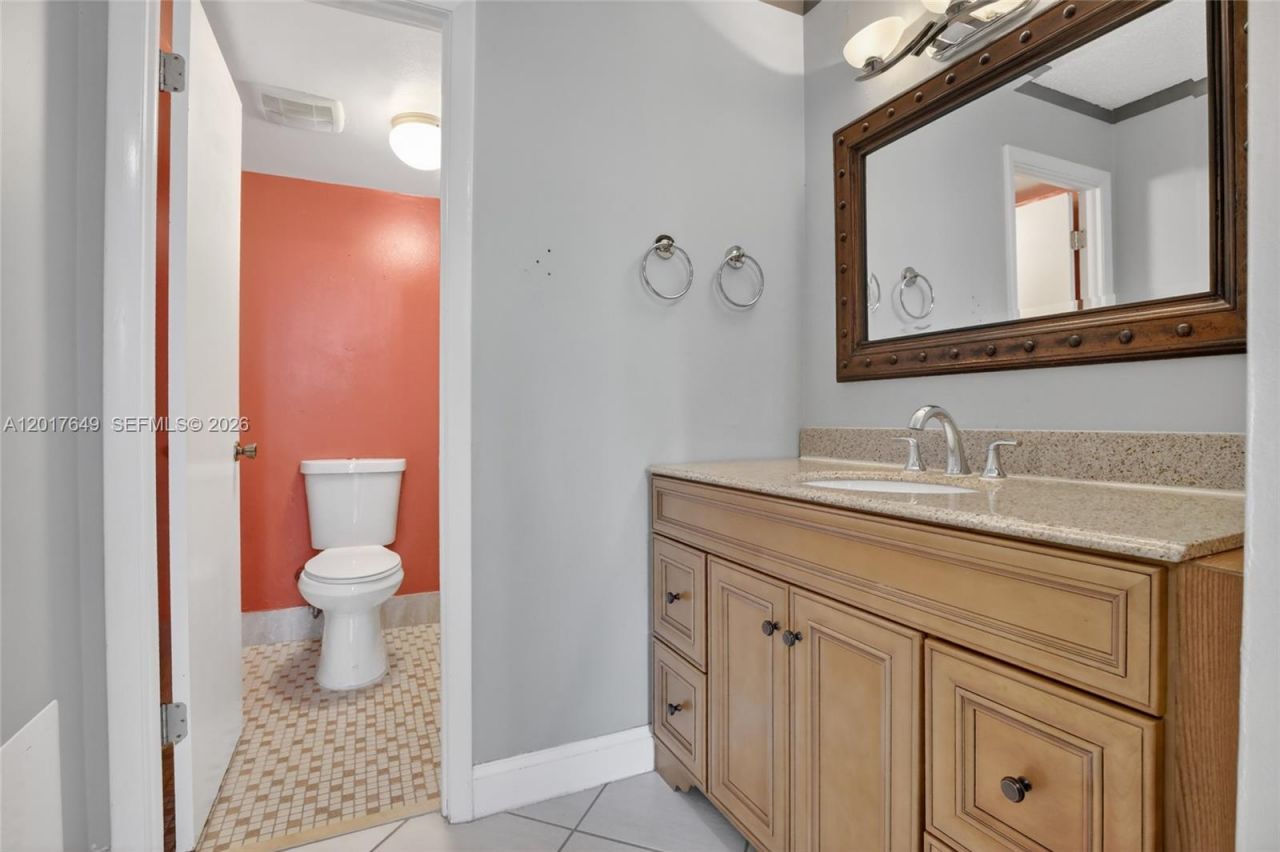 6600 Cypress Rd , Unit 504, Plantation, FL 33317 Photo