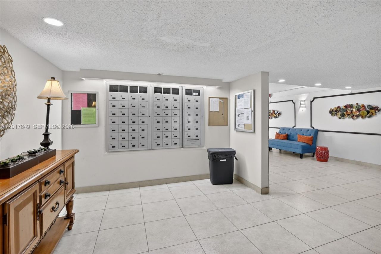 6600 Cypress Rd , Unit 504, Plantation, FL 33317 Photo