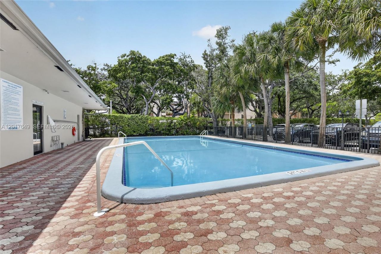 6600 Cypress Rd , Unit 504, Plantation, FL 33317 Photo