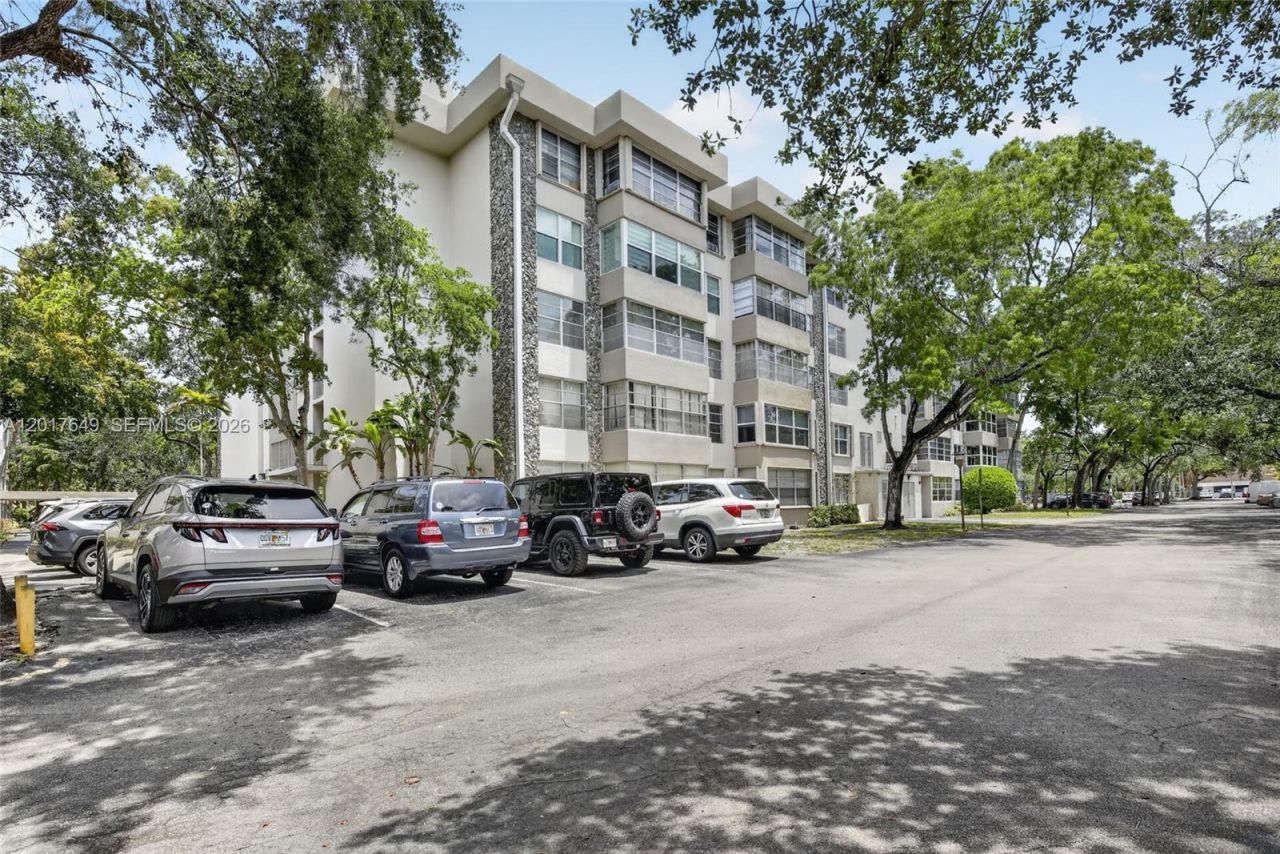6600 Cypress Rd , Unit 504, Plantation, FL 33317 Photo