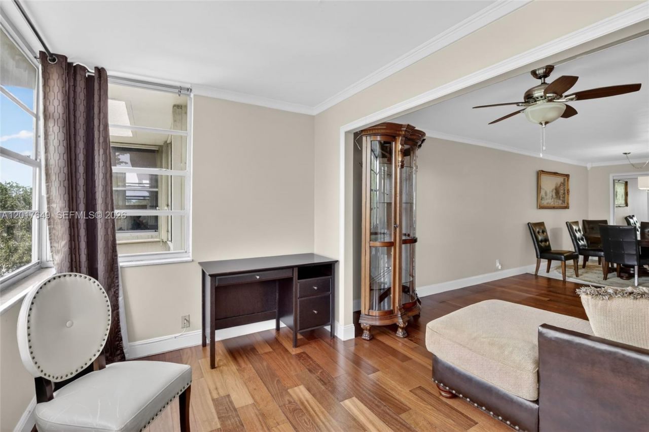 6600 Cypress Rd , Unit 504, Plantation, FL 33317 Photo