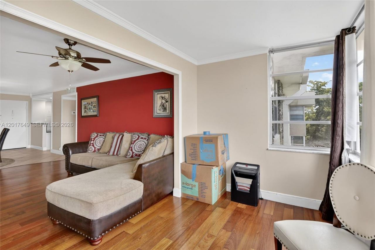 6600 Cypress Rd , Unit 504, Plantation, FL 33317 Photo