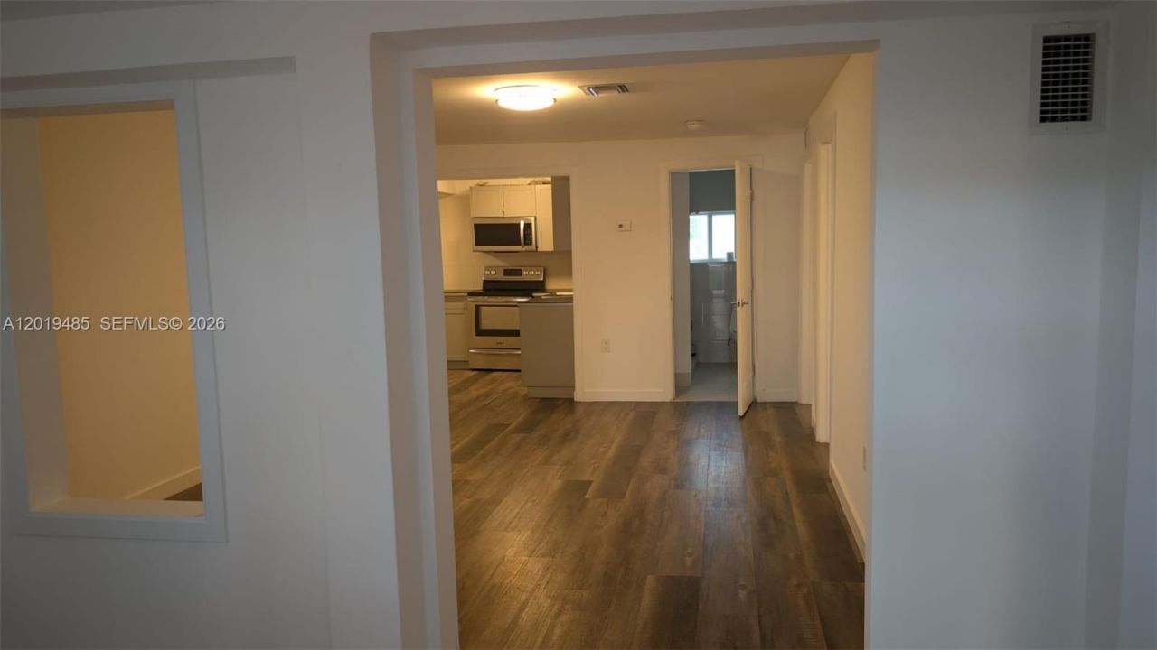 76 W 14th St , Hialeah, FL 33010 Photo