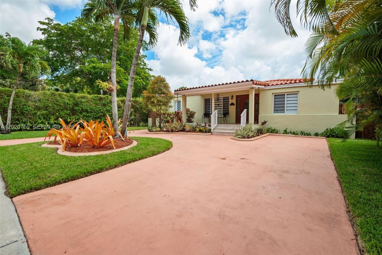 10 S Melrose Dr, Miami Springs, FL 33166 Photo