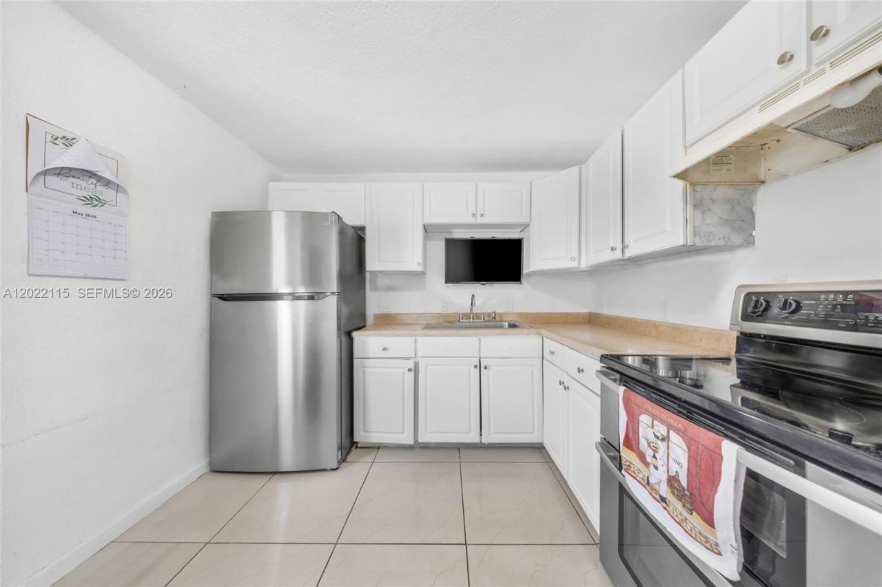 2411 Fletcher St, Hollywood, FL 33020 Photo