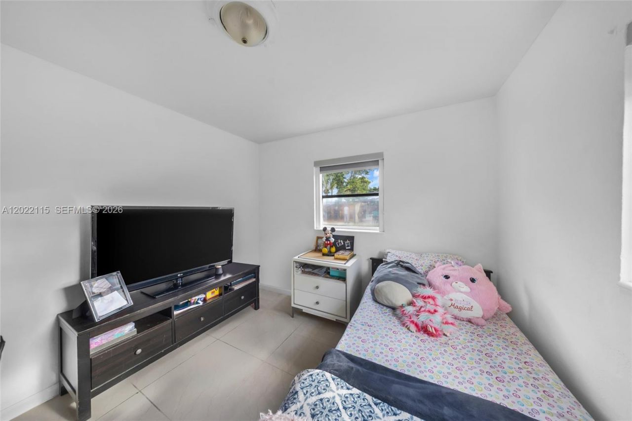 2411 Fletcher St, Hollywood, FL 33020 Photo
