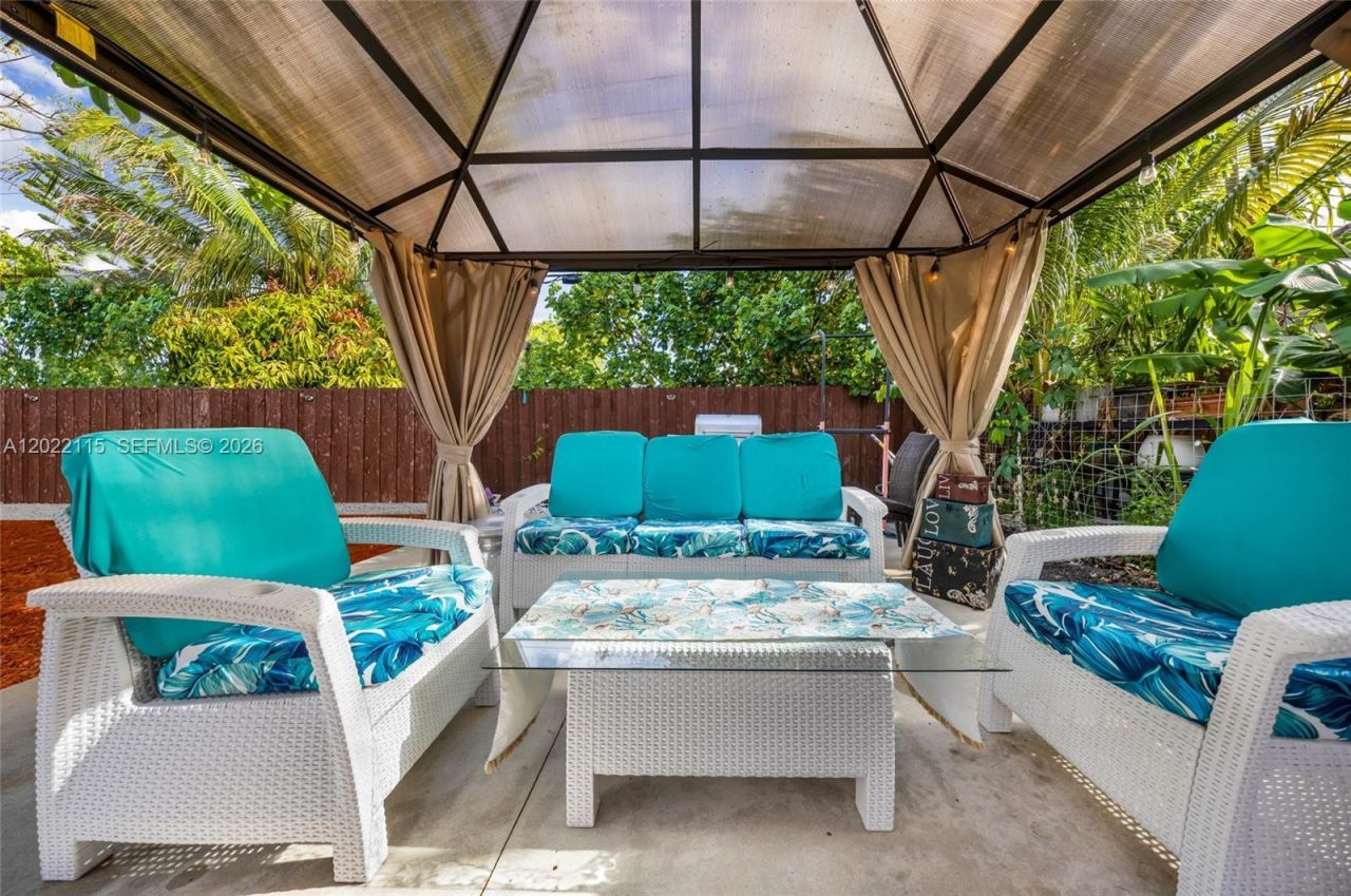 2411 Fletcher St, Hollywood, FL 33020 Photo