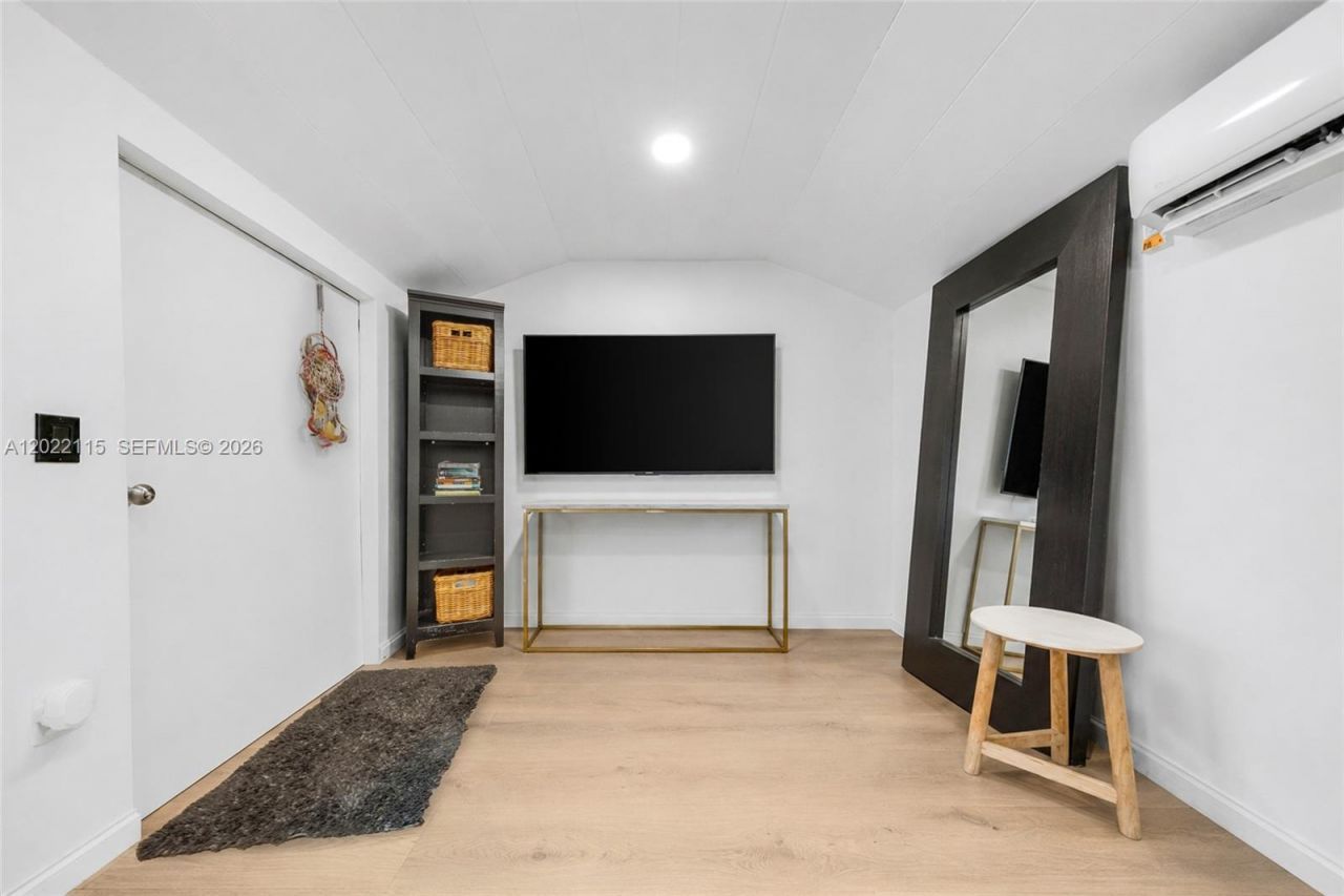 2411 Fletcher St, Hollywood, FL 33020 Photo