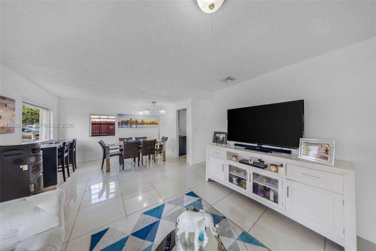 2411 Fletcher St, Hollywood, FL 33020 Photo