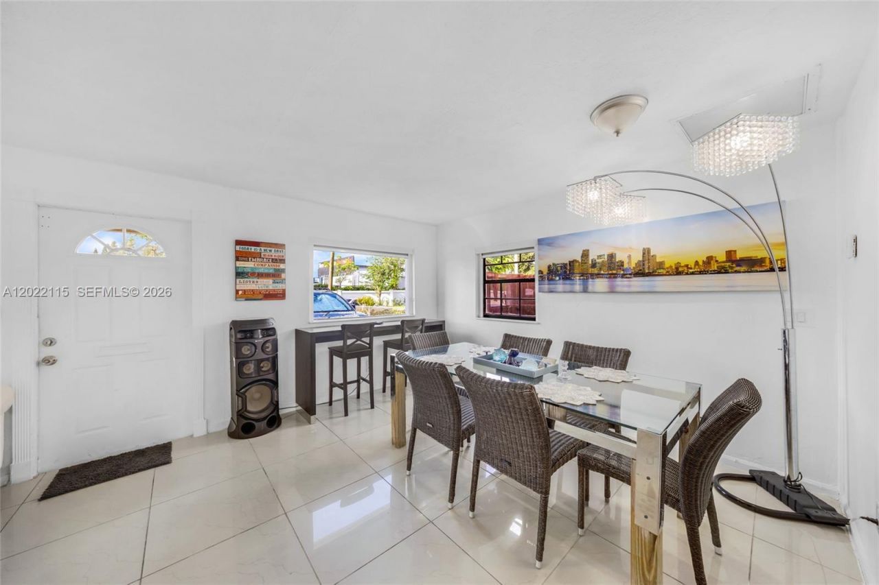 2411 Fletcher St, Hollywood, FL 33020 Photo