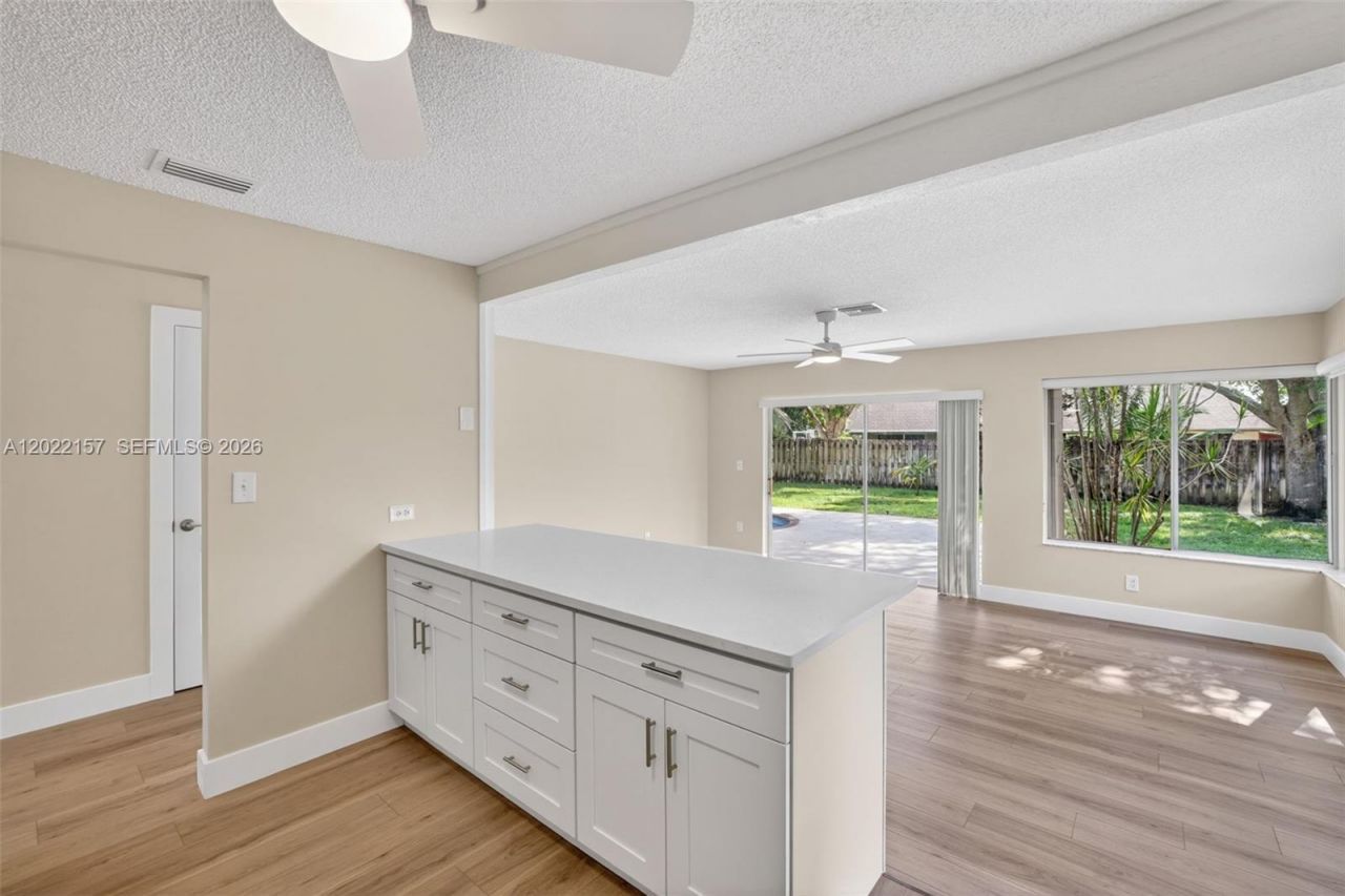 1660 NW 94th Ave, Plantation, FL 33322 Photo