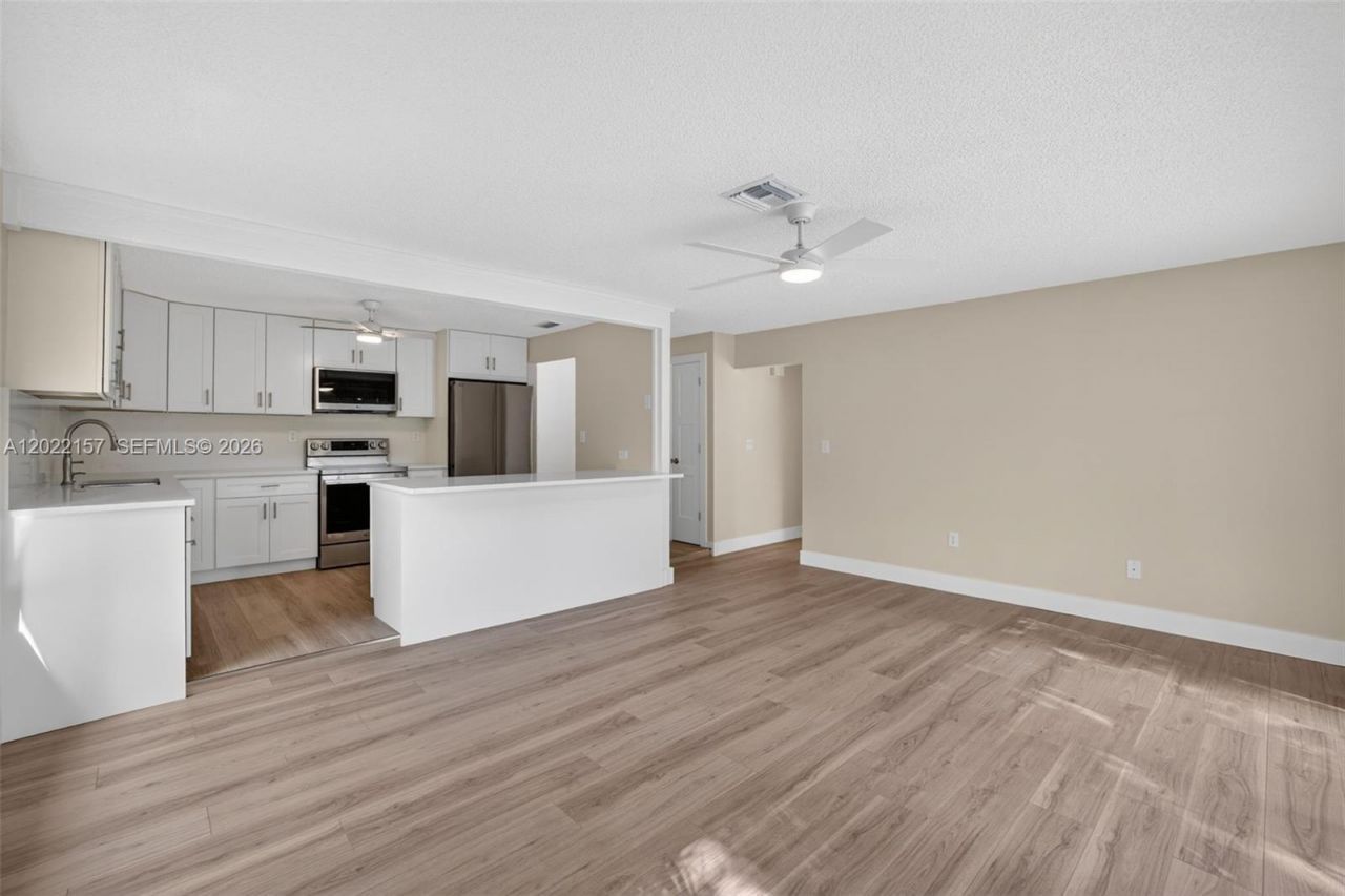 1660 NW 94th Ave, Plantation, FL 33322 Photo