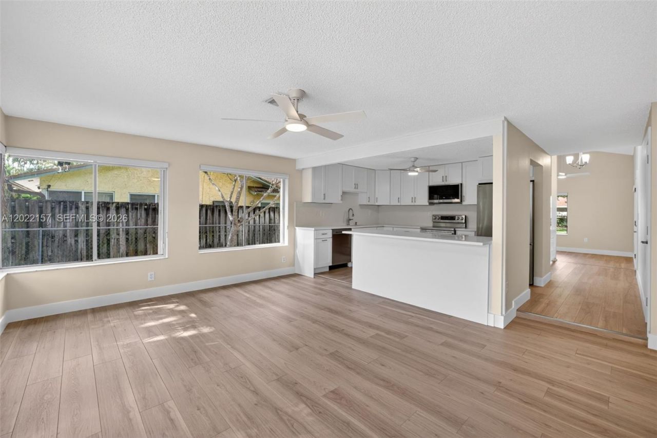 1660 NW 94th Ave, Plantation, FL 33322 Photo