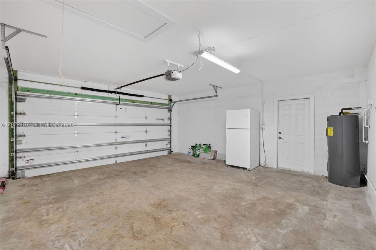 1660 NW 94th Ave, Plantation, FL 33322 Photo