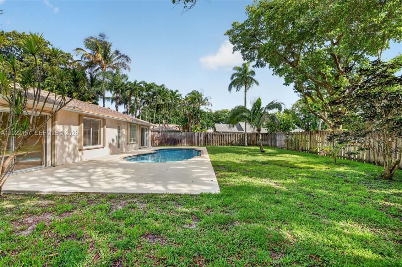 1660 NW 94th Ave, Plantation, FL 33322 Photo