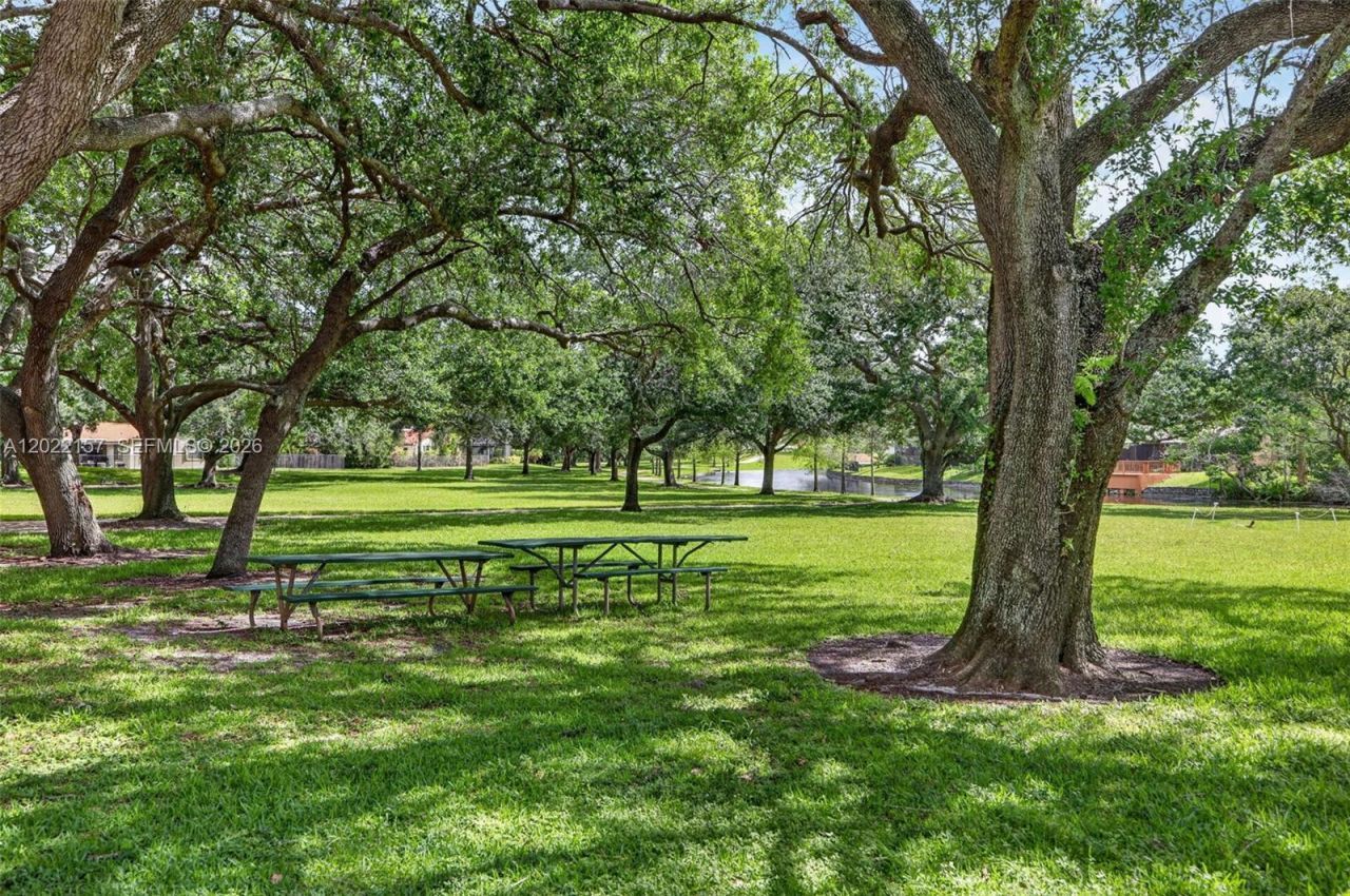 1660 NW 94th Ave, Plantation, FL 33322 Photo