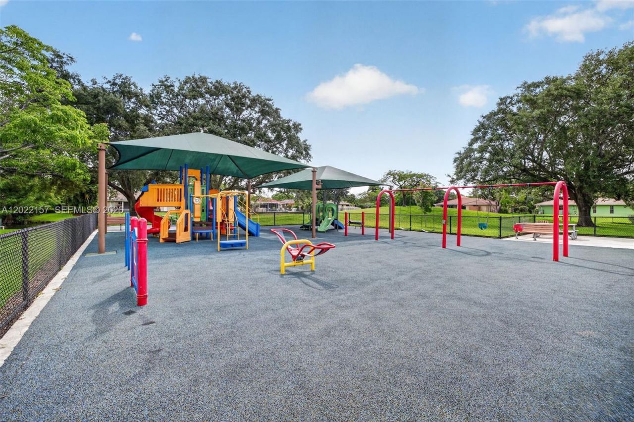 1660 NW 94th Ave, Plantation, FL 33322 Photo