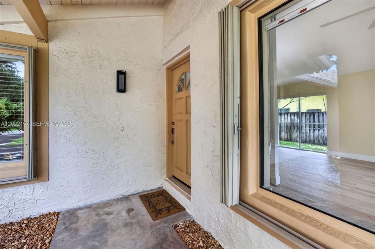 1660 NW 94th Ave, Plantation, FL 33322 Photo