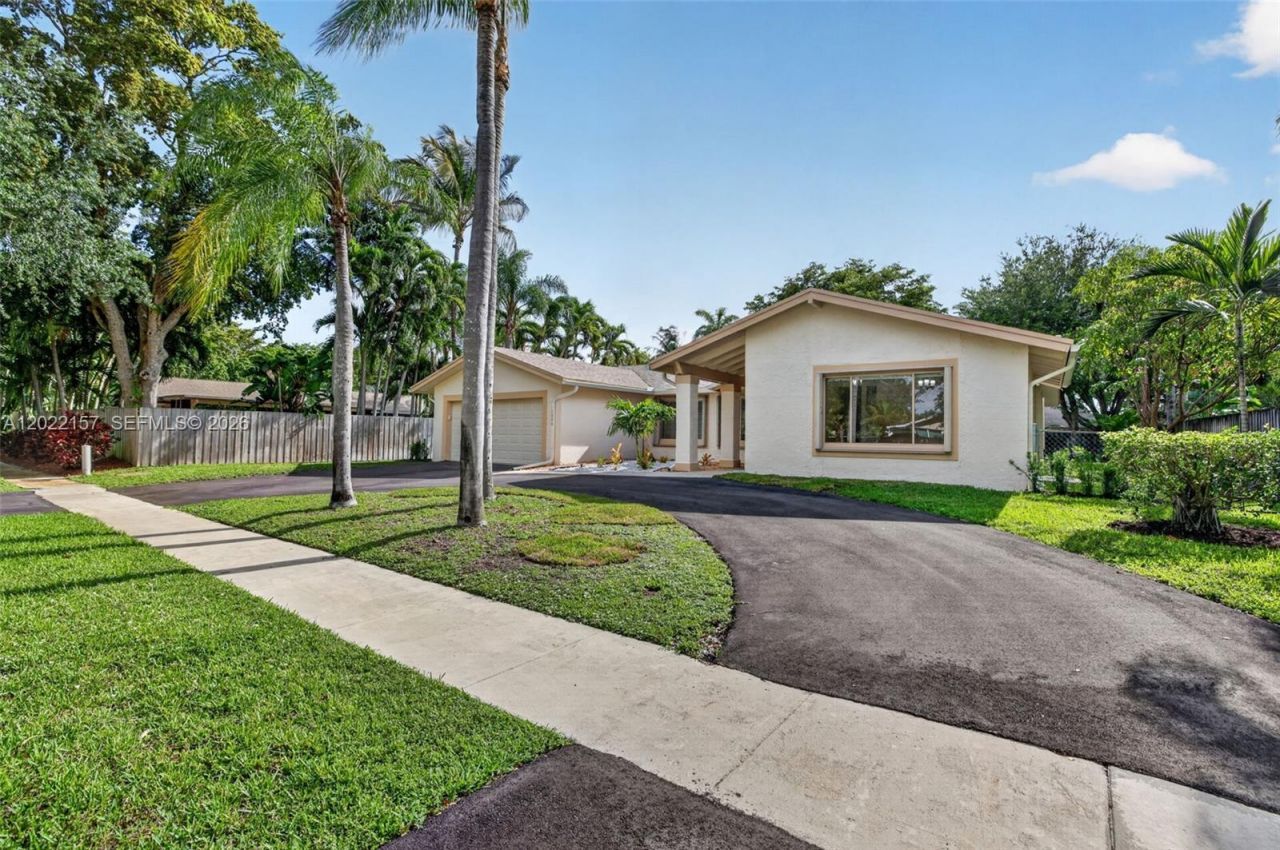 1660 NW 94th Ave, Plantation, FL 33322 Photo