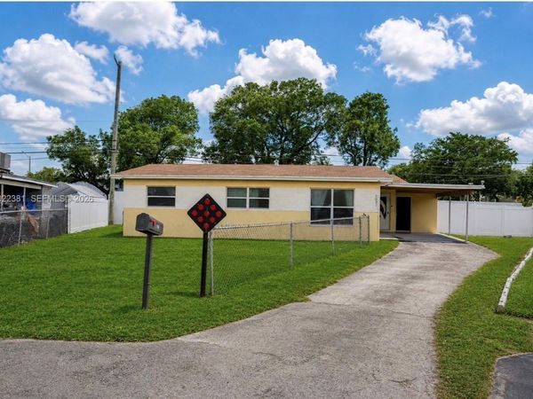 1021 NW 23rd Rd , Fort Lauderdale, FL 33311