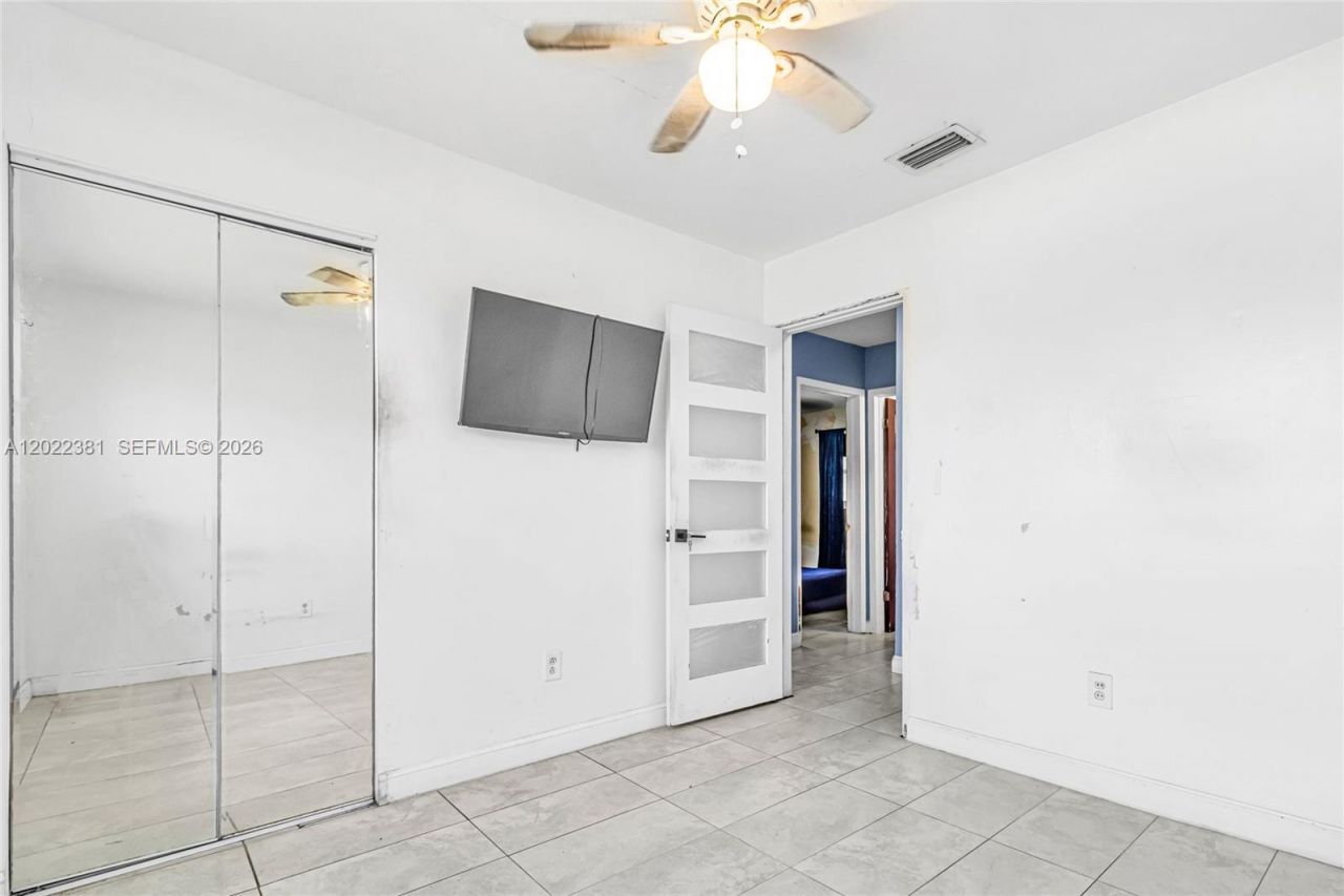 1021 NW 23rd Rd, Fort Lauderdale, FL 33311 Photo