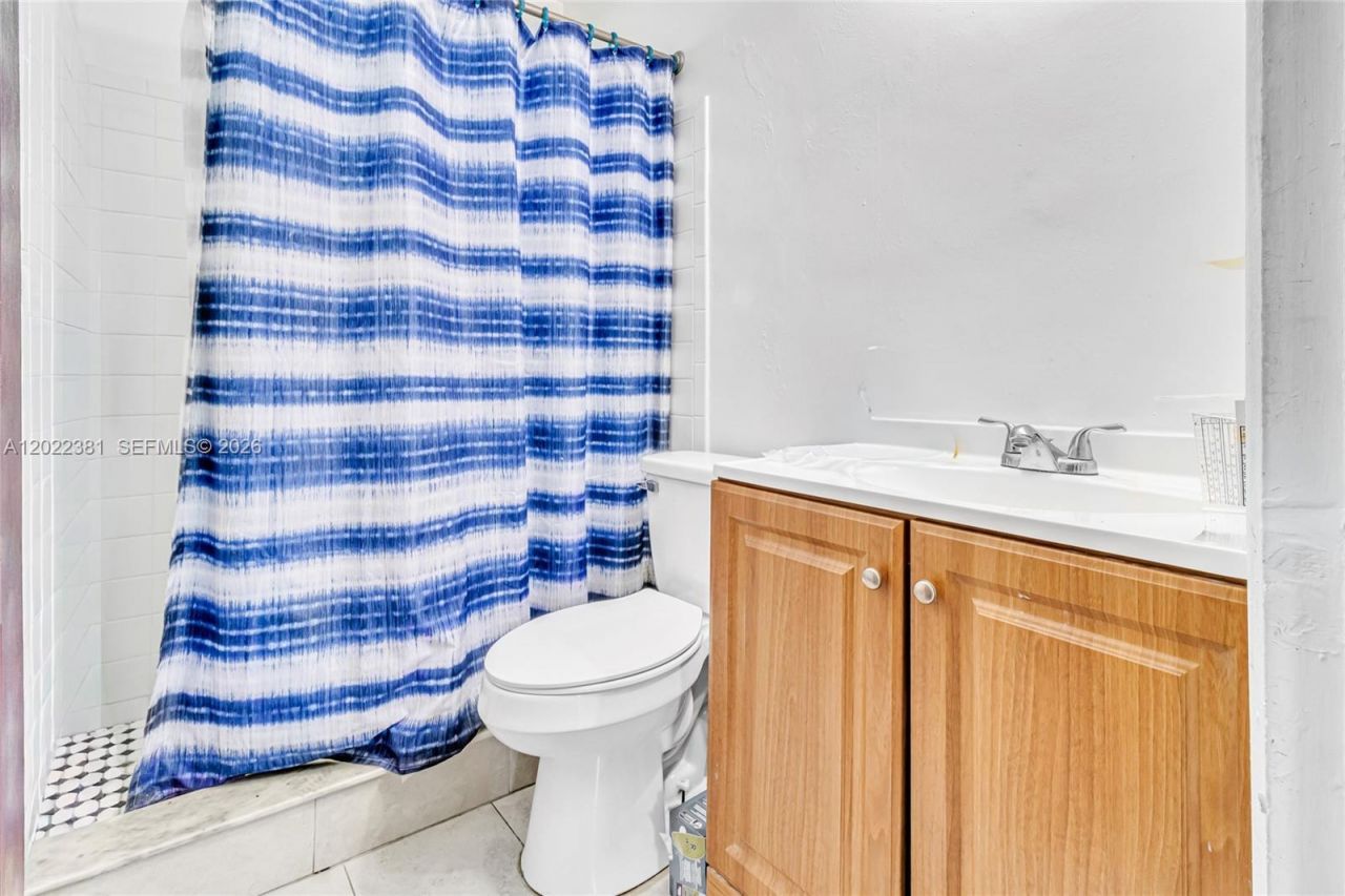 1021 NW 23rd Rd, Fort Lauderdale, FL 33311 Photo