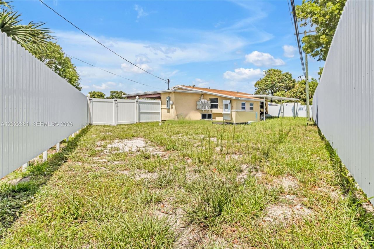 1021 NW 23rd Rd, Fort Lauderdale, FL 33311 Photo