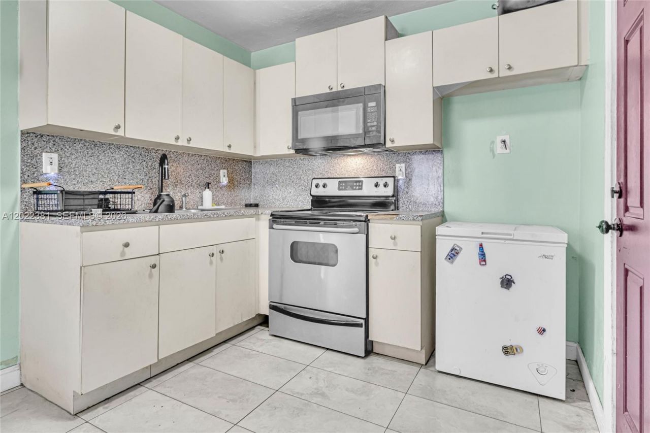 1021 NW 23rd Rd, Fort Lauderdale, FL 33311 Photo