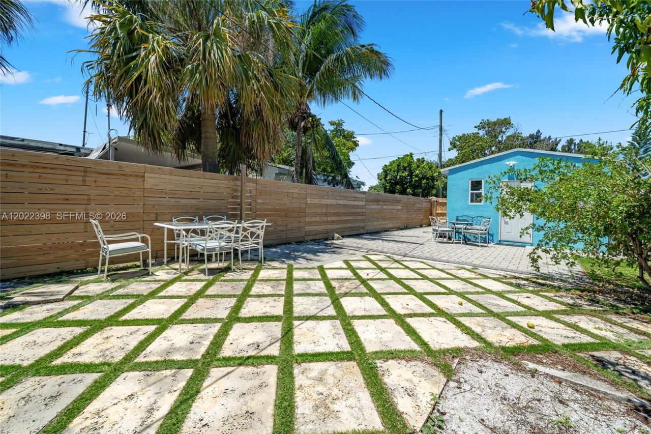 629 N F St , Lake Worth, FL 33460 Photo