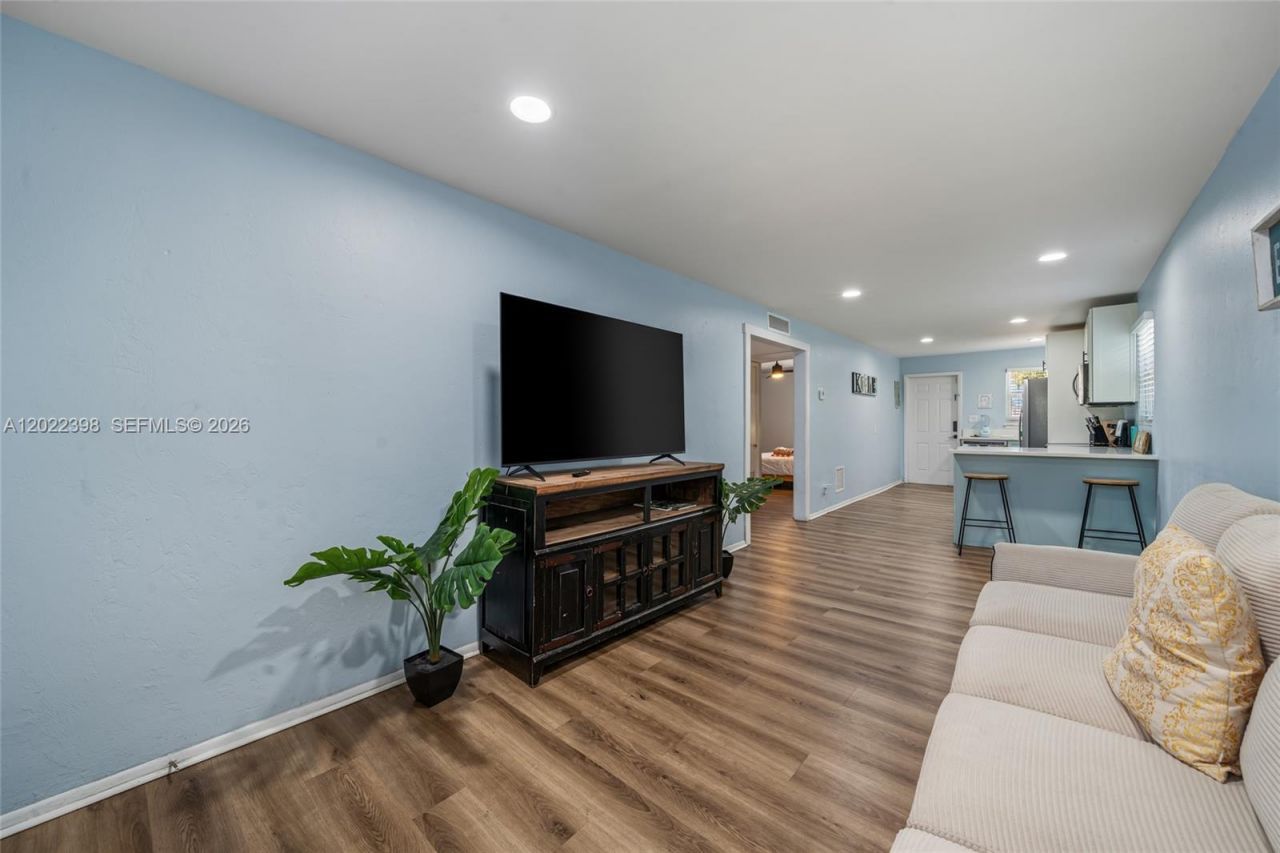 629 N F St , Lake Worth, FL 33460 Photo