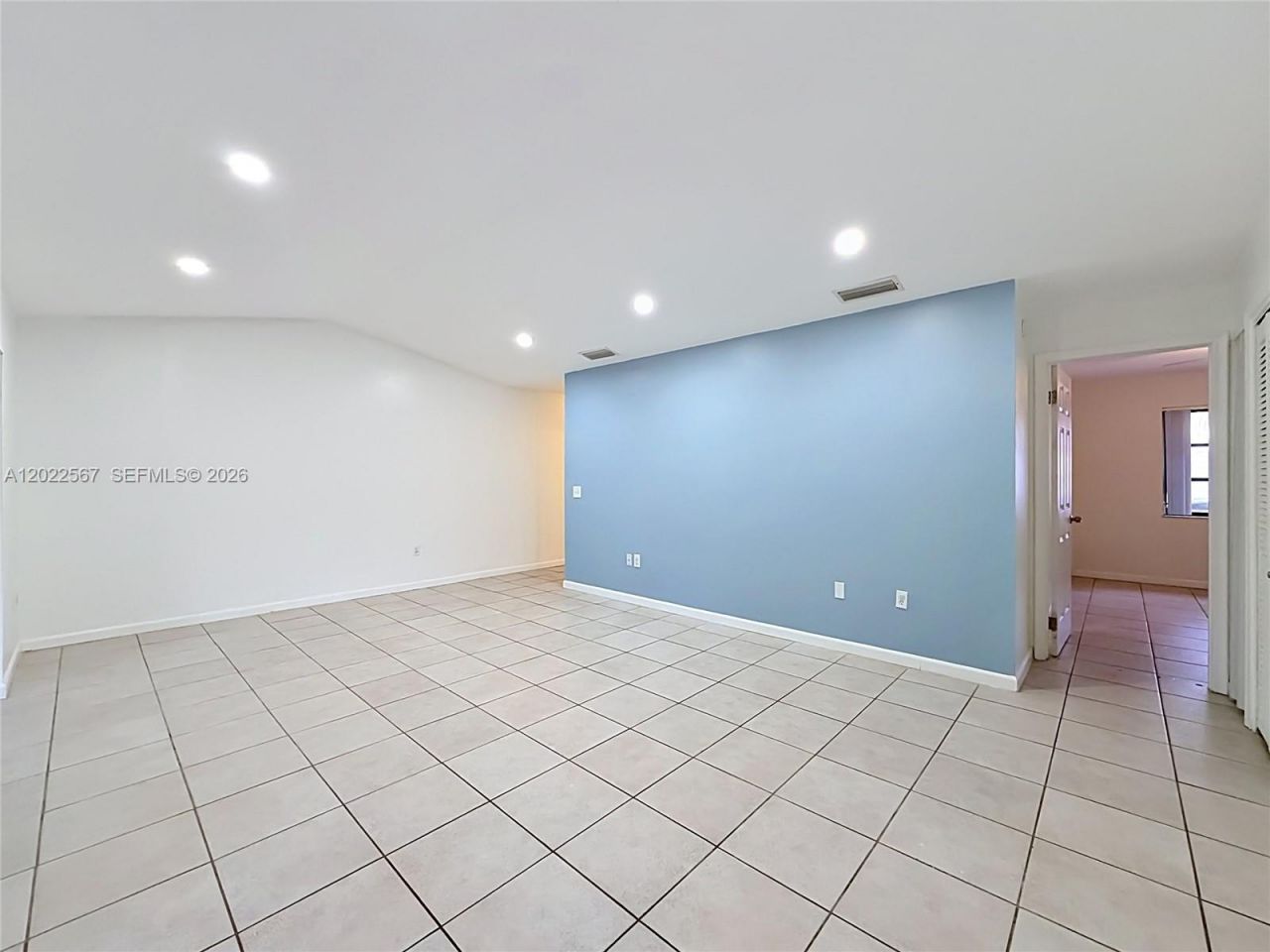 1571 NW 96th Way , Unit 1571, Pembroke Pines, FL 33024 Photo