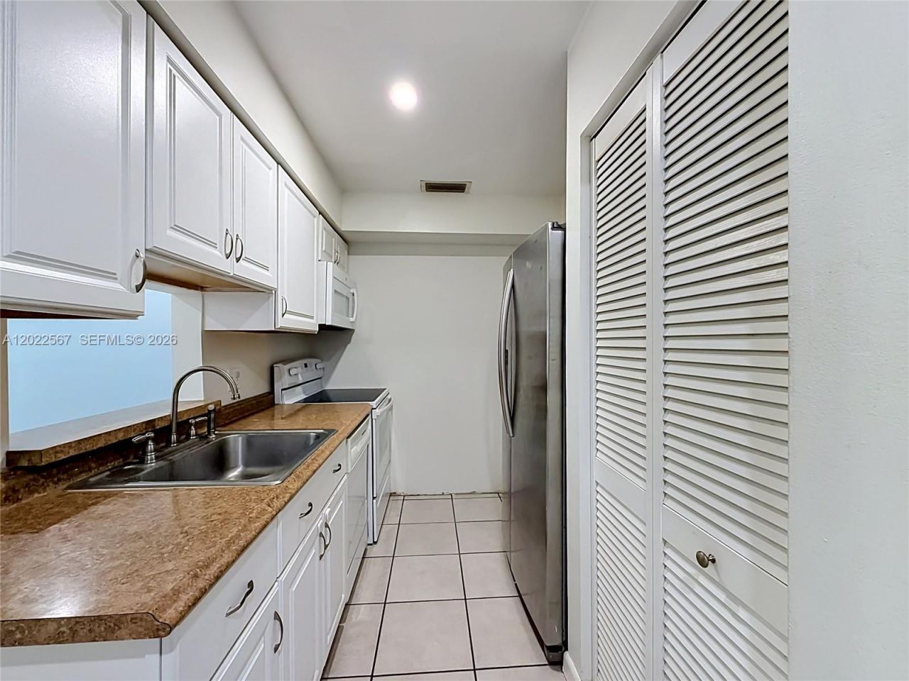 1571 NW 96th Way , Unit 1571, Pembroke Pines, FL 33024 Photo
