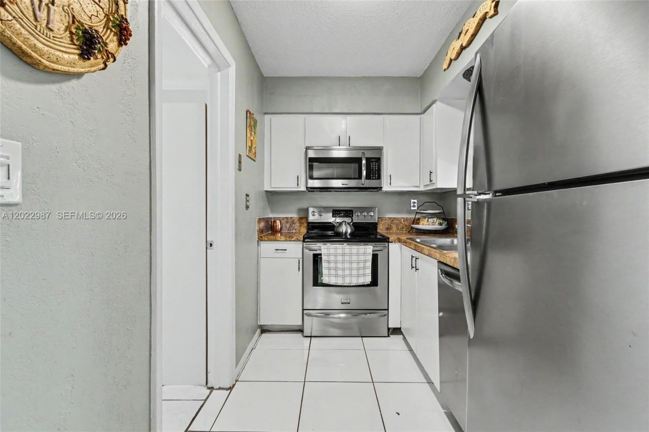 8309 NW 59th Pl, Tamarac, FL 33321 Photo
