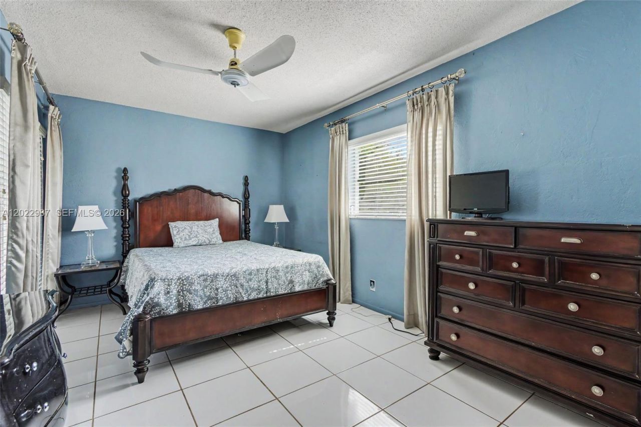 8309 NW 59th Pl, Tamarac, FL 33321 Photo