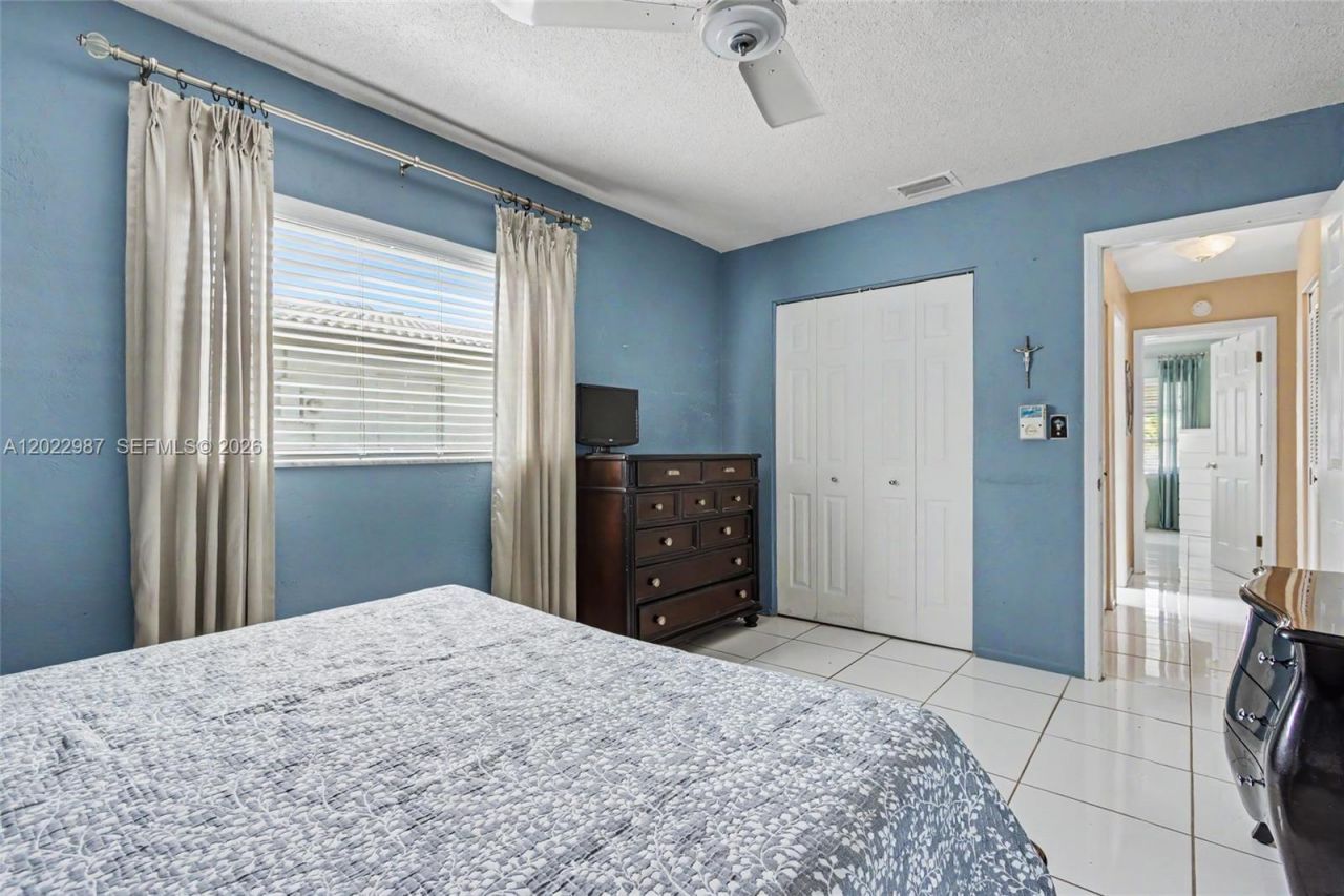 8309 NW 59th Pl, Tamarac, FL 33321 Photo