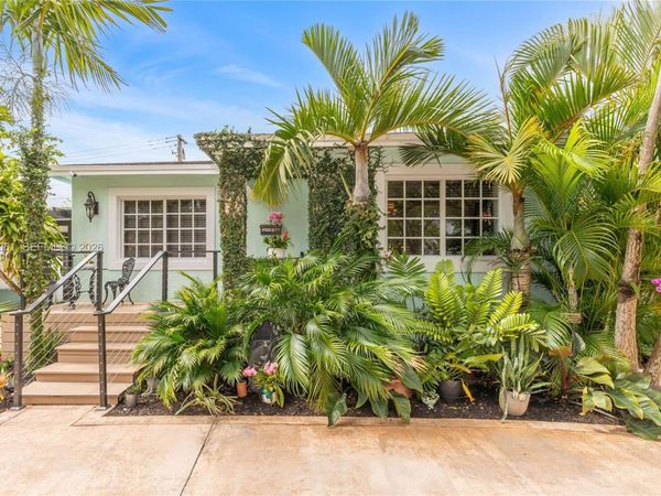 6520 SW 16th Ter , West Miami, FL 33155