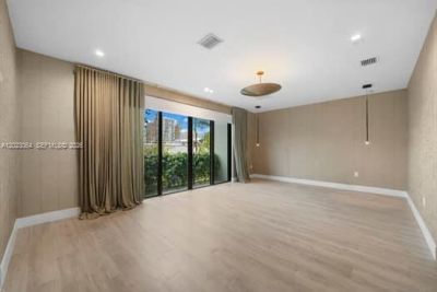 6812 SW 80th St , Miami, FL 33143 Photo