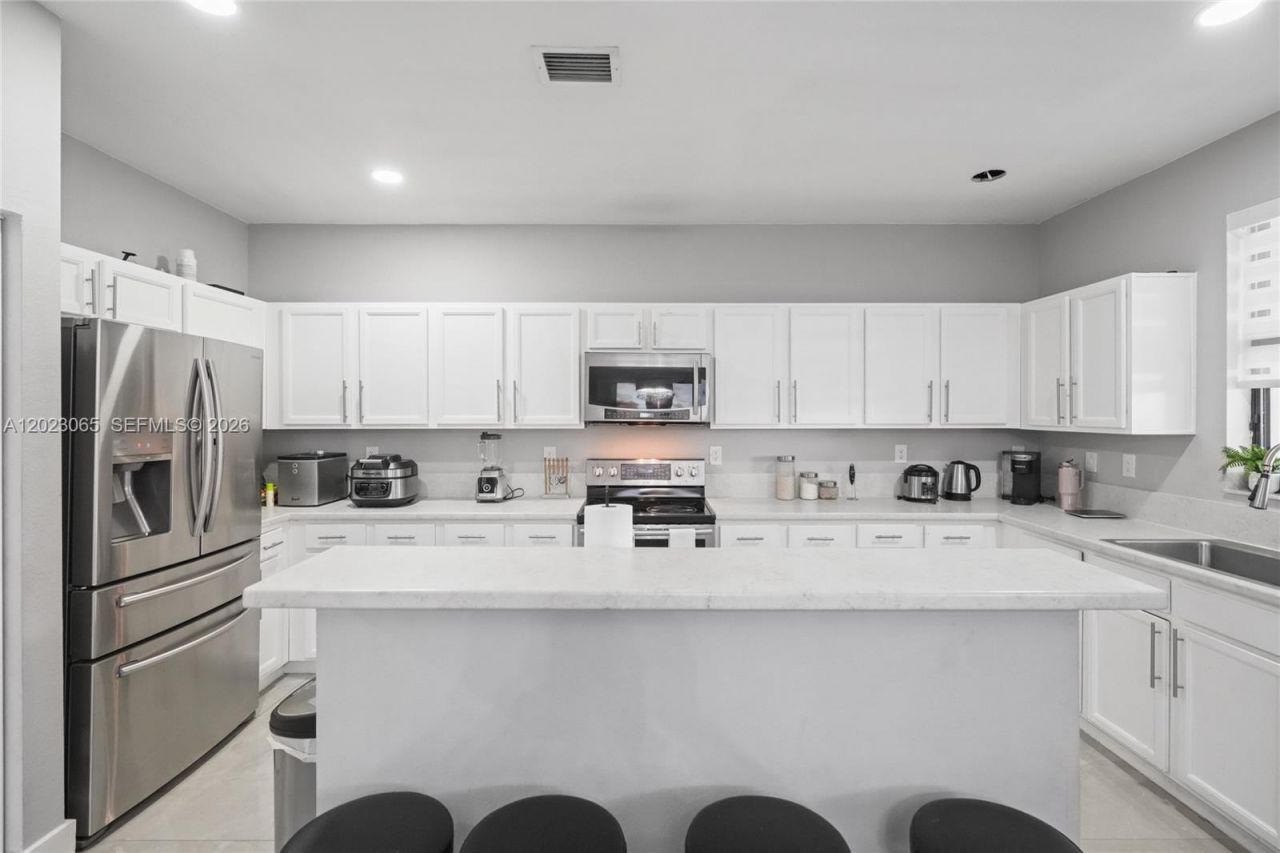 11711 SW 234th St , Homestead, FL 33032 Photo