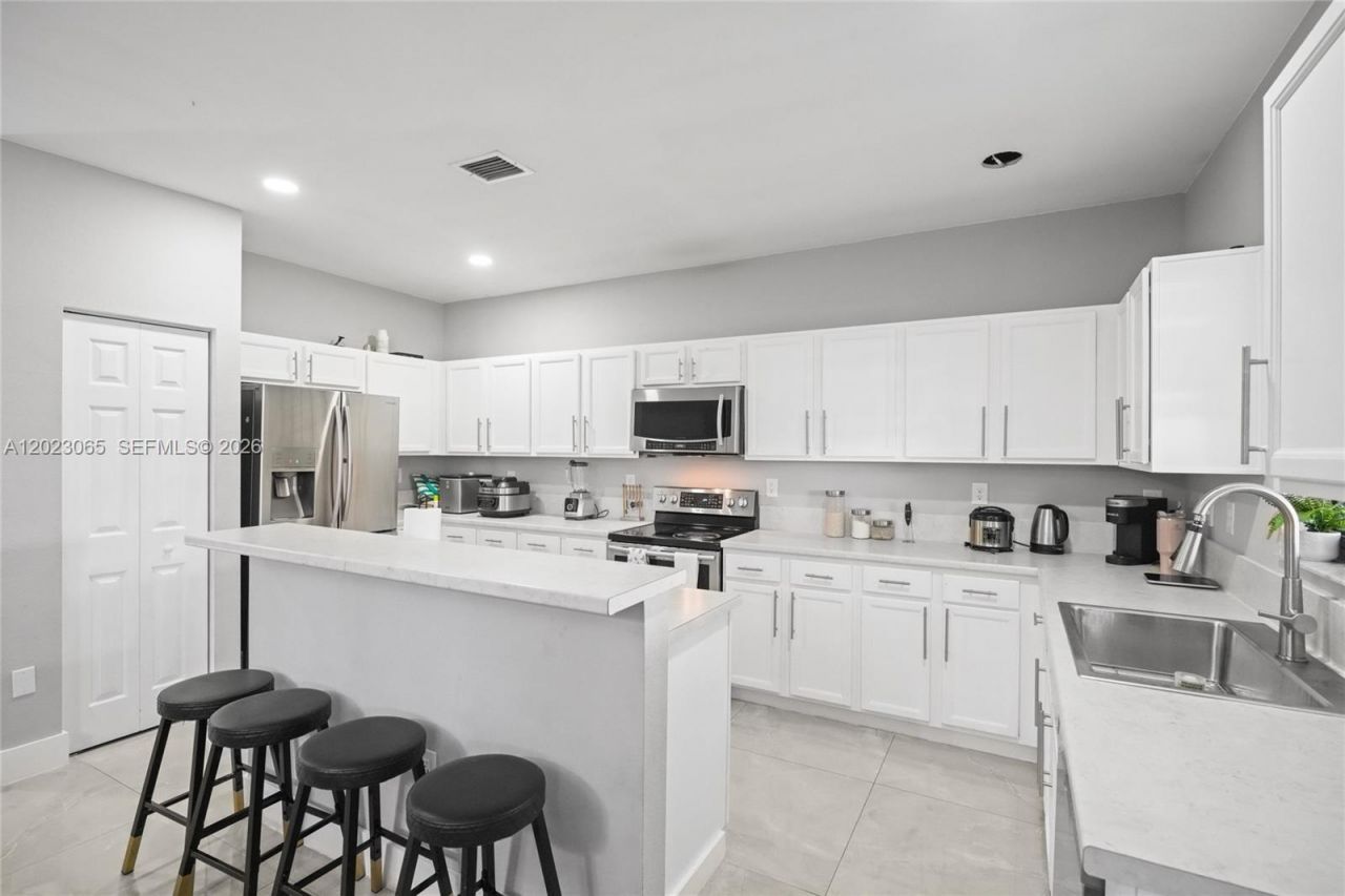 11711 SW 234th St , Homestead, FL 33032 Photo