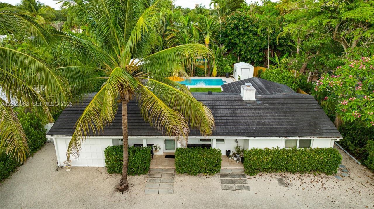 11403 NE 8th Ave , Biscayne Park, FL 33161 Photo