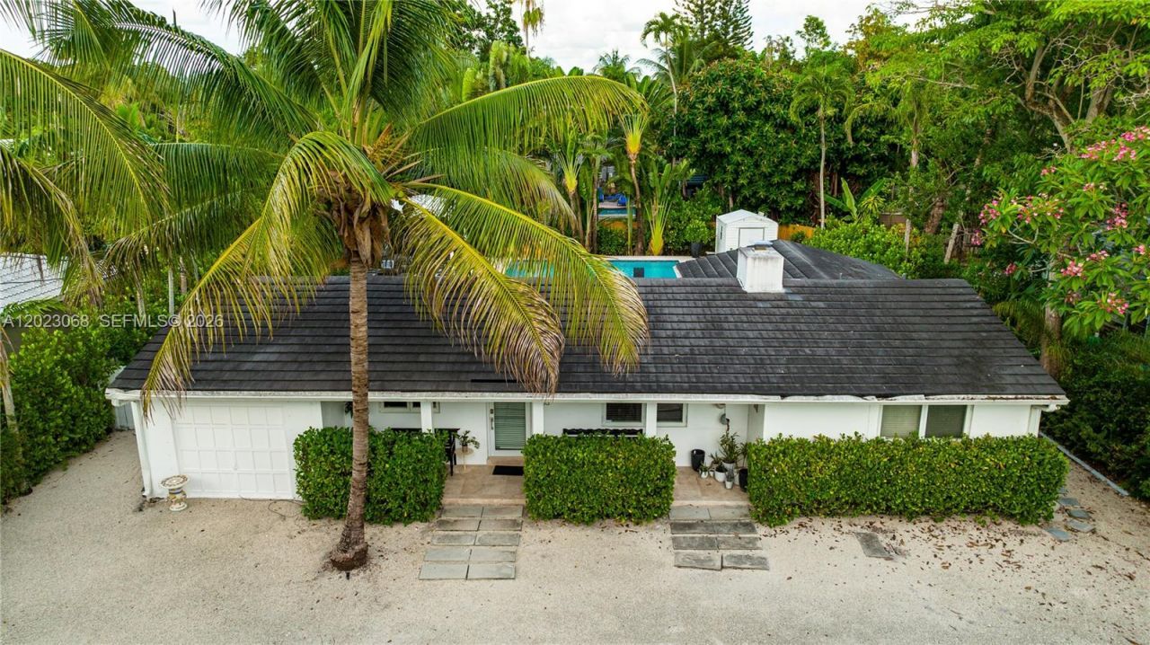 11403 NE 8th Ave , Biscayne Park, FL 33161 Photo