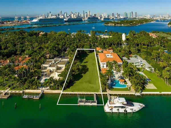 36 Star Island Dr , Miami Beach, FL 33139