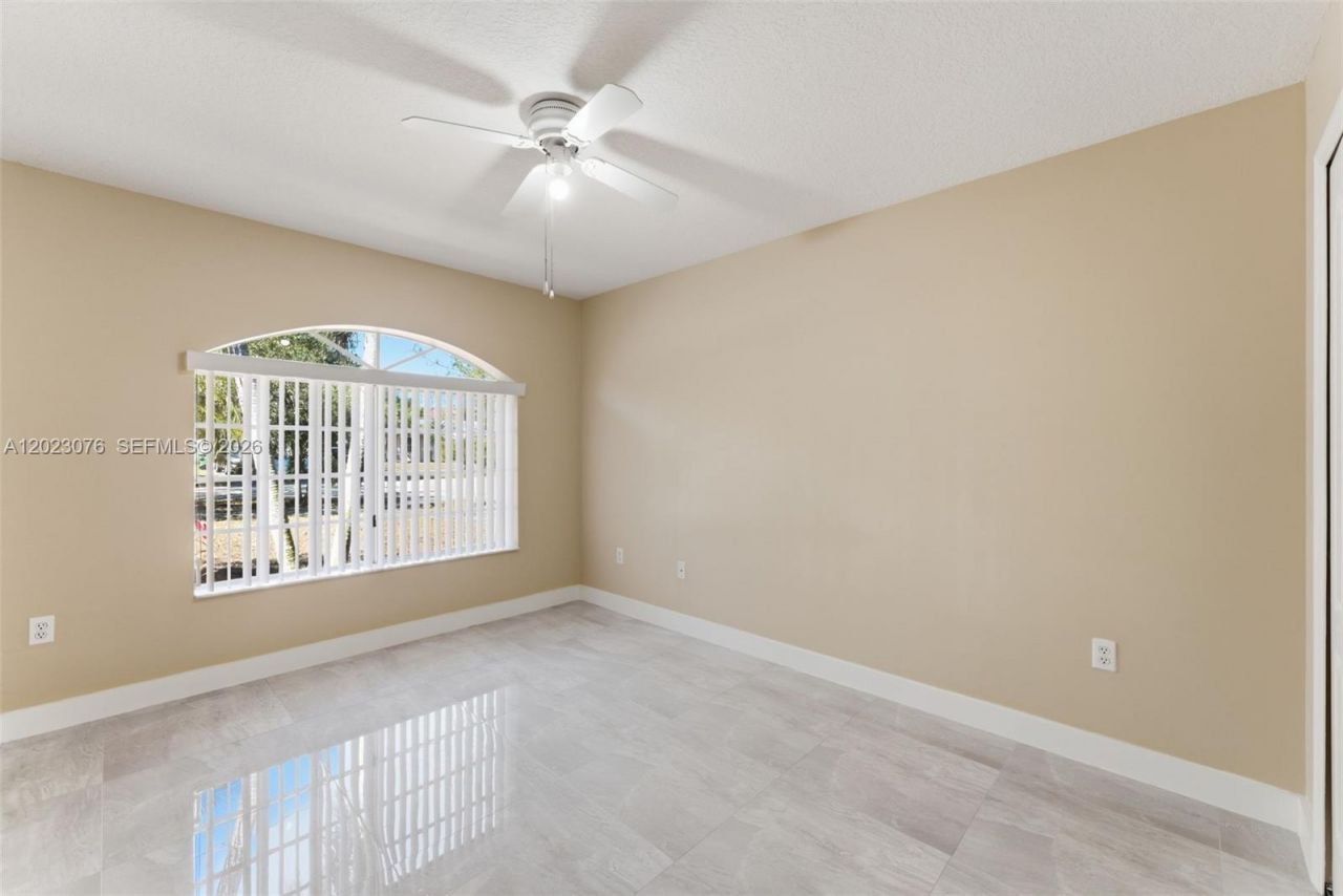 18049 SW 152nd Ave, Miami, FL 33187 Photo